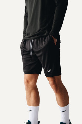 Veleur Limitless 2-in-1 Shorts für Herren, mit Dry Tech Compression Layer, Handy-Innentasche und drei Reißverschlusstaschen, ideal für Workouts.